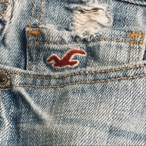 Hollister ❤️ Distressed Shorts - Picture 7 of 8